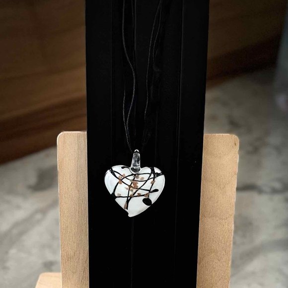 Heart Necklace - Picture 1 of 4